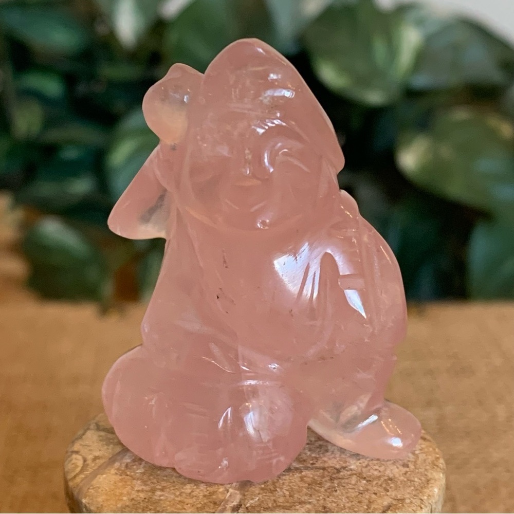 Fine VTG Antique Hand Carved Rose Quartz Daikokuten Seven Lucky Gods Figurine 2"